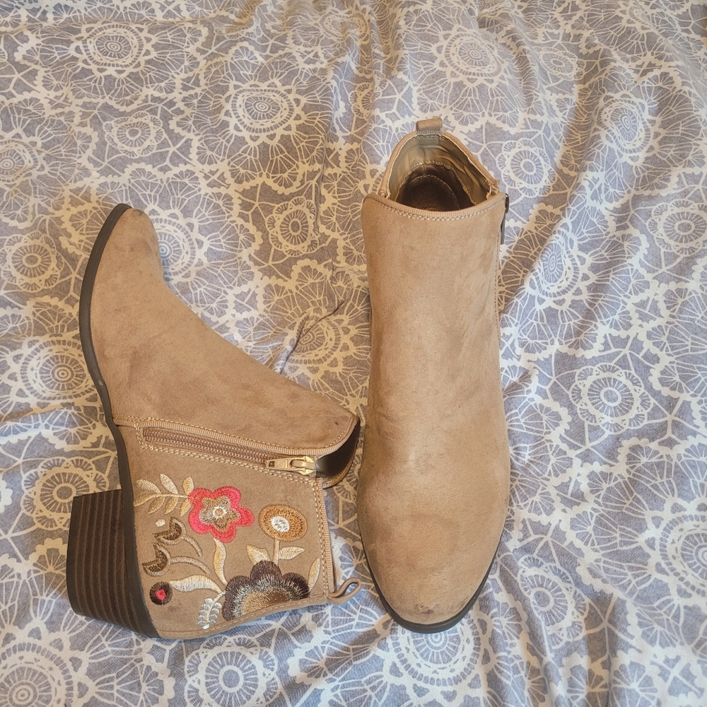 Gnu Hayley Heeled Ankle Boots Boho Floral Embroidery Size 11